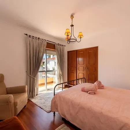 Δωμάτια σε οικογενειακή κατοικία Cozy House