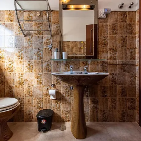 Δωμάτια σε οικογενειακή κατοικία Cozy House